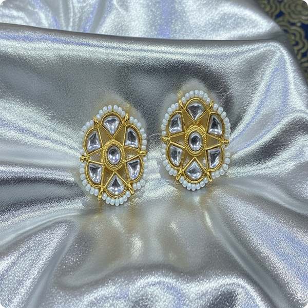 Classic Round Kundan Stud Earrings – Pearl Edge Detailing